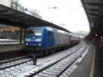 Am 13.2.2010 steht 185-CL 008 mit dem RE13 nach Hamm (Westf.) in Wuppertal Hbf.